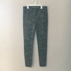 American Eagle Camo Pants